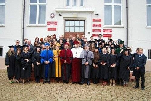 OŚWIĘCIM. Rektor zaprasza przyjaciół na pożegnanie