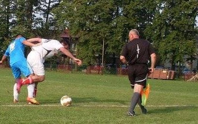 PIŁKA NOŻNA. Unia liderem! To jest ten czas!