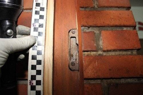 ZATOR. Weszli przez balkon, skradli sprzęt elektroniczny