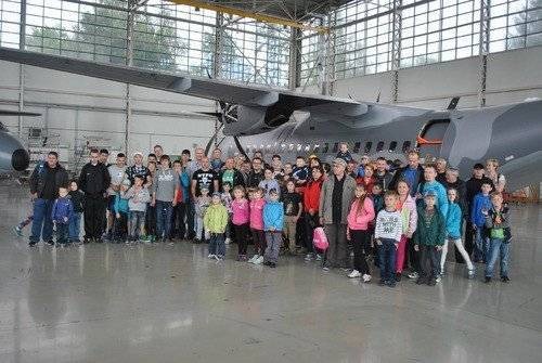 REKREACJA. Ryk silników i 100 osób za sterami samolotu