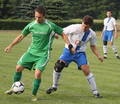 PIŁKA NOŻNA. Derby w Oświęcimiu