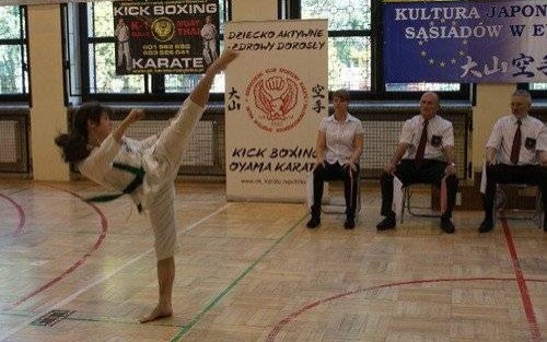 KARATE. W „dwójce" walczyli z cieniem