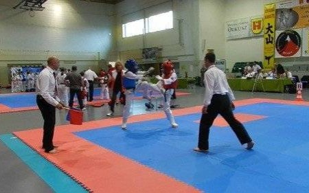 KARATE. Dwa złote krążki i brąz dla oświęcimian