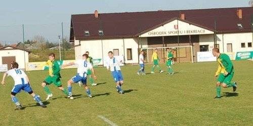 PIŁKA NOŻNA. Sezon na finiszu