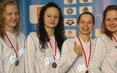 PŁYWANIE. Mistrz, mistrz Oświęcim!