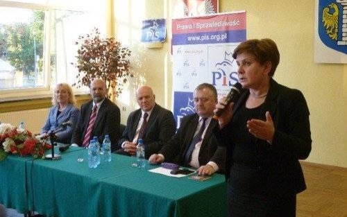 POLITYKA. Beata Szydło zagrzewa do udziału w eurowyborach. Spotkanie z kandydatami PiS