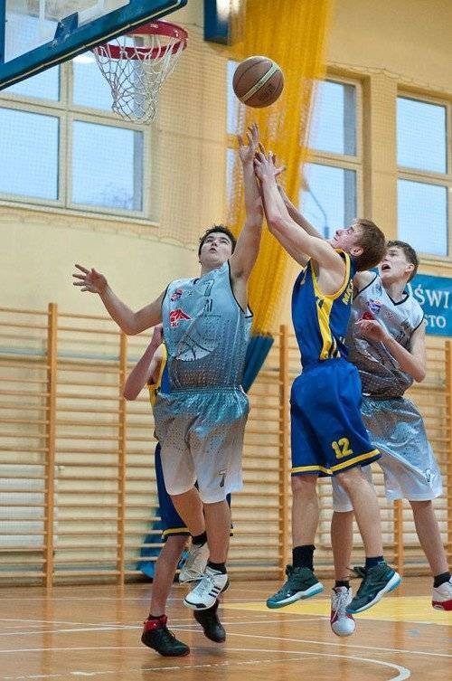 KOSZYKÓWKA. Dreszczowiec na szczycie