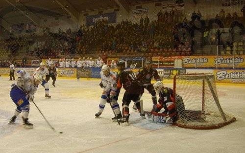 HOKEJ NA LODZIE. Klęska w Tychach