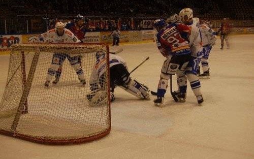 HOKEJ NA LODZIE. Zwycięstwo z niedosytem