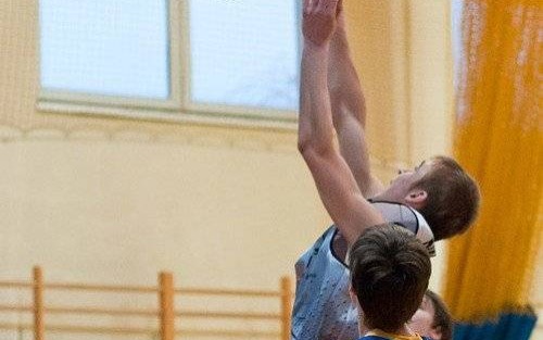 KOSZYKÓWKA. Niwa pokonuje Skawę i ciągle walczy o barażowy awans