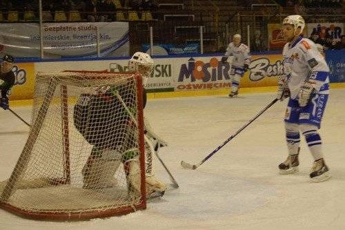 HOKEJ NA LODZIE. Powrót na ligowe tafle