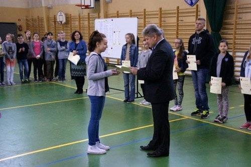 CHEŁMEK. Stypendia wręczone