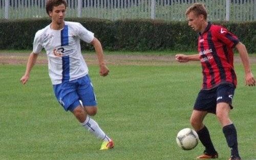 PIŁKA NOŻNA. Unia obroniła pozycję lidera