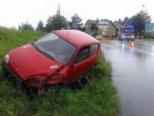 JAWISZOWICE. Na łuku drogi straciła panowanie nad pojazdem