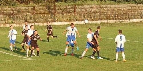 PIŁKA NOŻNA. Święto w Bobrku! Radość w Kętach!