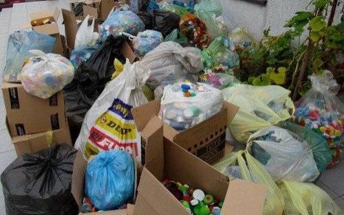 CHEŁMEK. Zebrali ponad pół tony plastikowych nakrętek