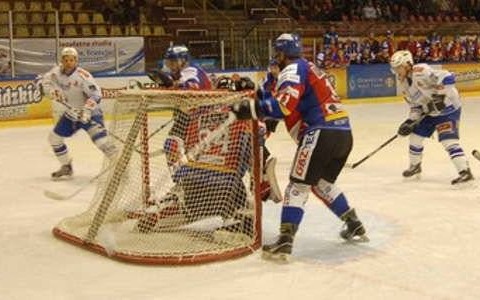 HOKEJ NA LODZIE. Klasyk, czyli Unia skrzyżowała kije z Podhalem