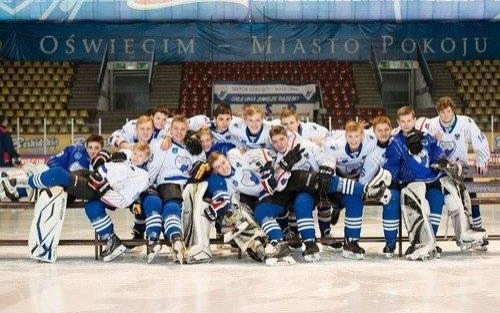 HOKEJ NA LODZIE. Turnieje na koniec roku