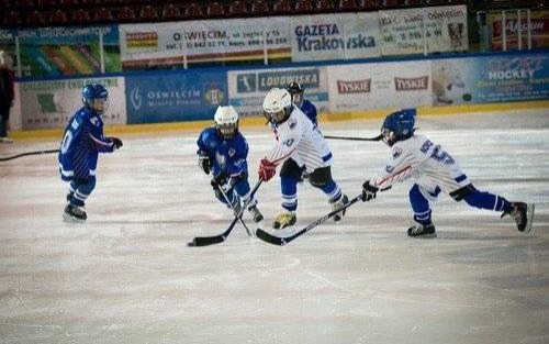 HOKEJ NA LODZIE. Narybek ma się doskonale!