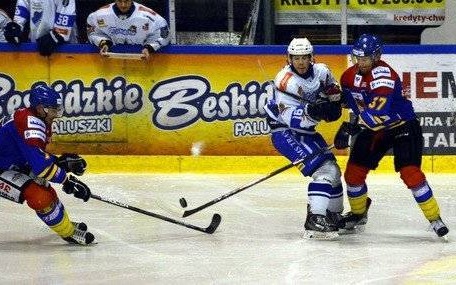 HOKEJ NA LODZIE. Play-off, czyli horror w Oświęcimiu