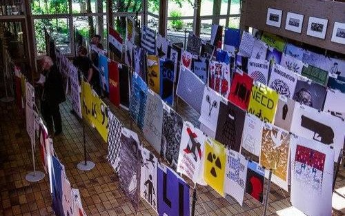 OŚWIĘCIM. Więcej niż słowa. Plakat polityczno-społeczny