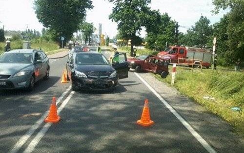 BRZESZCZE. Wypadek na DW 933. Na miejscu helikopter LPR. Droga zablokowana