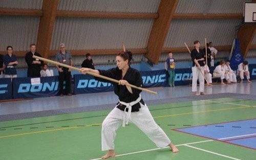 OŚWIĘCIM. Z tą panią nie zadzieraj! Patrycja Pszczelińska, policjantka, mistrzyni Polski (i Europy) w Nihon Kobudo