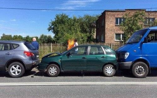 RAJSKO. Lublinem w seata, a ten w nissana. Wahadło na Pszczyńskiej