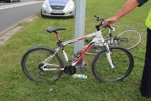 OŚWIĘCIM. Rowerzysto, patrz jak jedziesz! Tak się kończy gwałtowne hamowanie na dwóch kółkach