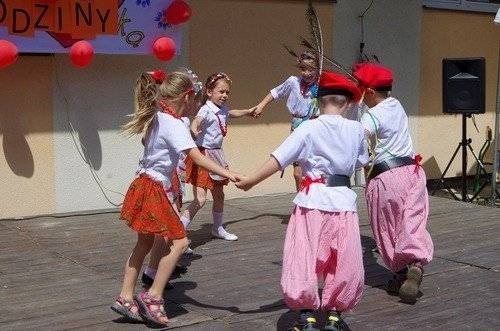 BOBREK. Rodzinna impreza z przyjaciółmi szkoły