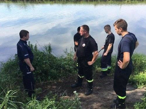 Z OSTATNIEJ CHWILI. W Bobrku z Wisły wyłowiono zwłoki