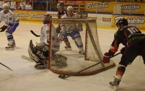 HOKEJ NA LODZIE. Czas na rewanż z czeskim pierwszoligowcem