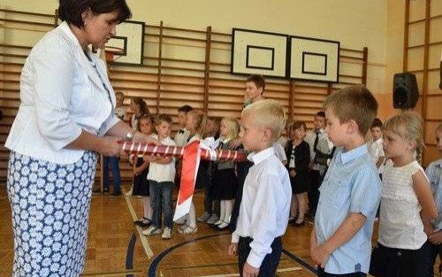 OŚWIĘCIM. Naukę czas zacząć. Życzenia dla nauczycieli, uczniów i rodziców. FOTOGALERIA