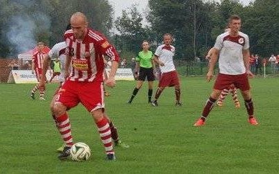 PIŁKA NOŻNA. Solarze jadą do beniaminka. Derby w Gorzowie