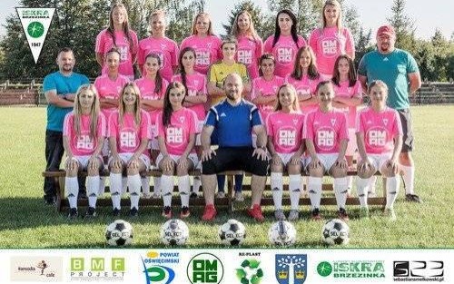 PIŁKA NOŻNA. Iskierki zainaugurowały sezon na swoim stadionie