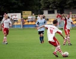 PIŁKA NOŻNA. Sobota na futbolowych boiskach