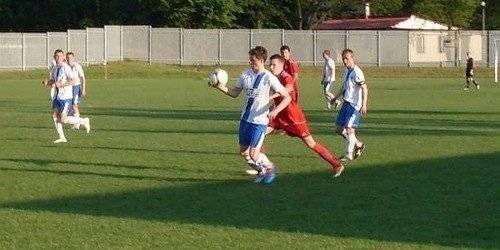 PIŁKA NOŻNA. Pucharowi finaliści w komplecie