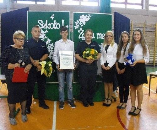 KRAKÓW - OSIEK. „Jedynka” z Certyfikatem Szkoły Promującej Bezpieczeństwo