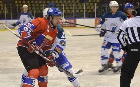 HOKEJ NA LODZIE. Zapomniany klasyk w Nowym Targu