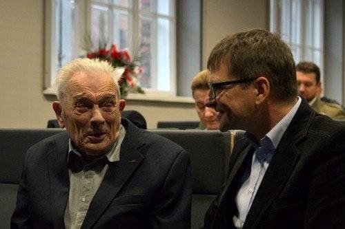 MUZEUM AUSCHWITZ. Cichociemni za drutami obozu