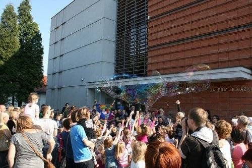 OŚWIĘCIM. Miejska książnica wśród najlepszych bibliotek w kraju! Doceniona nie tylko za czytelnictwo
