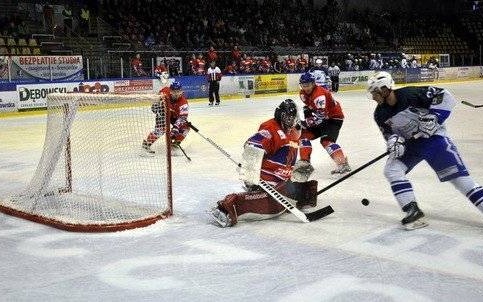 HOKEJ NA LODZIE. Prosto z Torunia na mecz z Automatyką do Oświęcimia