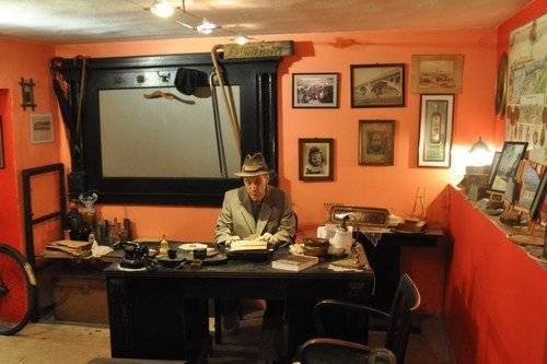 OŚWIĘCIM. Miasto chce, ale nie może? Długa historia starań Mirosława Ganobisa o wydanie unikalnego albumu