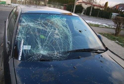 CHEŁMEK. Zemścił się na wrogu, niszcząc mu samochód. Teraz ma poważne kłopoty - ZDJĘCIA