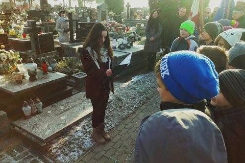 JAWISZOWICE. Historia na wyciągnięcie ręki. Młodzież daje dobry przykład dorosłym - ZDJĘCIA