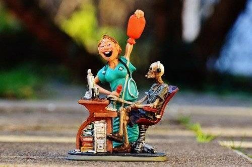 PRAWO. Co robić, gdy uzależniony od kompa nastolatek niełdanie pogrywa sobie z rodziną