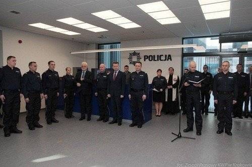 KRAKÓW. Oświęcimscy dzielnicowi wyróżnieni przez ministra spraw wewnętrznych - ZDJĘCIA