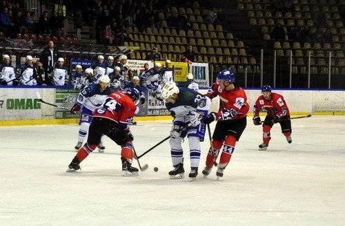 HOKEJ NA LODZIE. Formę oświęcimian sprawdzi Polonia