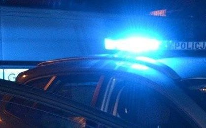 GMINA ZATOR. Nie trafił w mostek i skończył jazdę w rzece