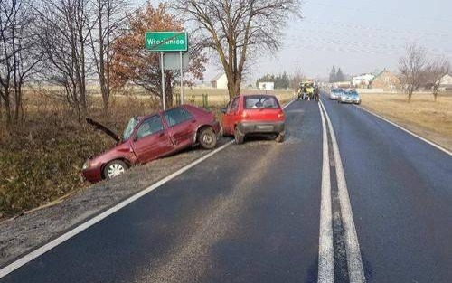 WŁOSIENICA. Cztery osoby w szpitalu po wypadku na DK 44